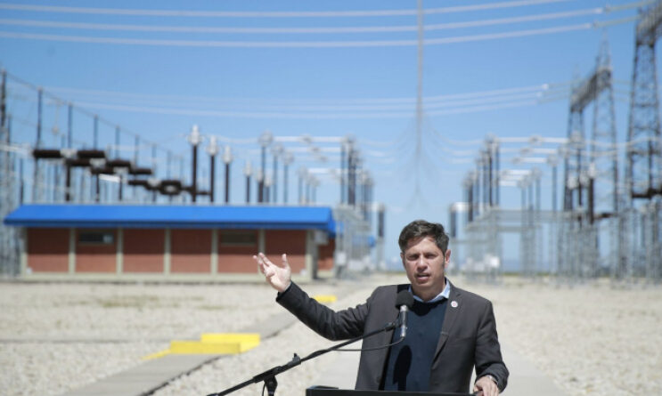 Kicillof durante el acto de inauguración formal de la ET de Vivoratá